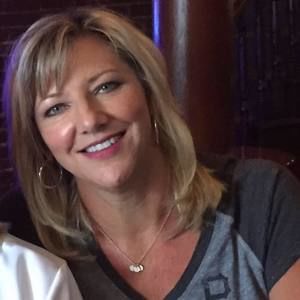 Meet your Posher, Debbie rozgonyi